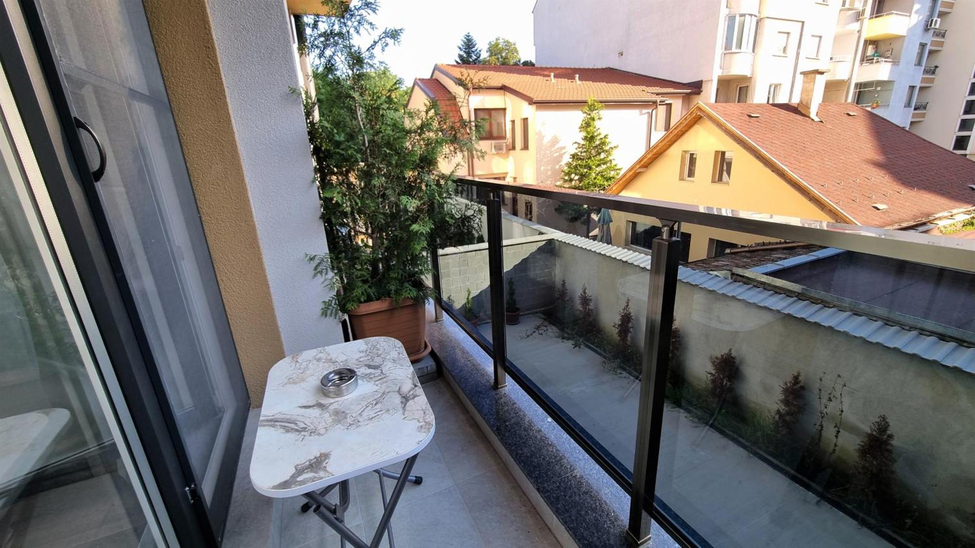Luxury Quiet Apartment In The City Center พลอฟดิฟ ภายนอก รูปภาพ